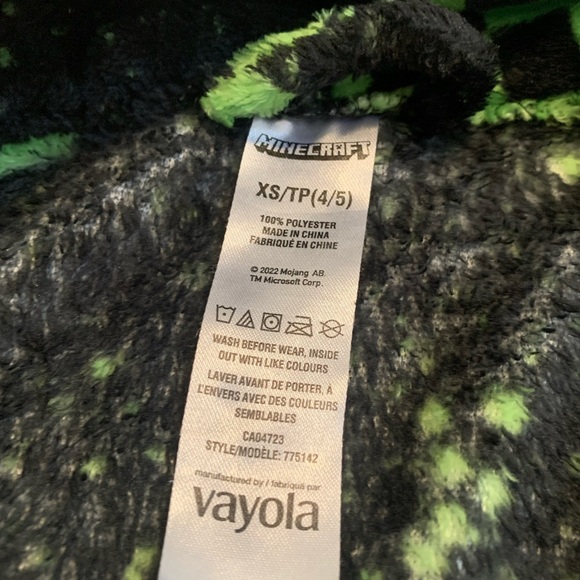 Minecraft Creeper Youth/Kids Plush Robe - Black and Green - Size XS (4/5) - Picture 2 of 5